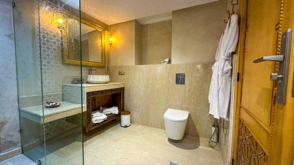 dar-magic-fes-double-twin-room-toilet