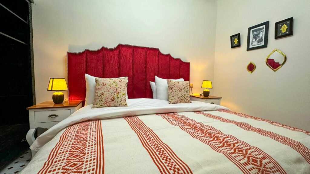 dar-magic-fes-red-room-detail