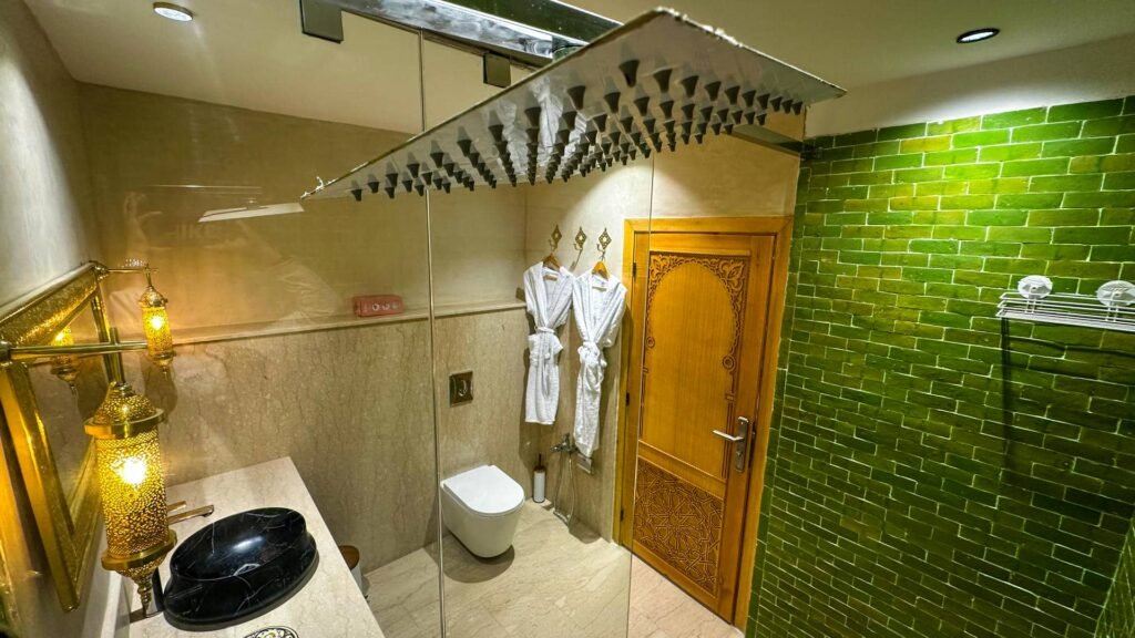 dar-magic-fes-atlas-room-bathroom