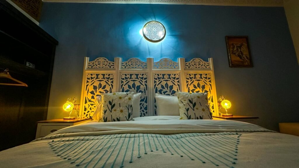 dar-magic-fes-blue-room-design