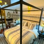 dar-magic-fes-canopy-room-bed